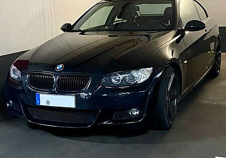 BMW 325 i E92 Coupe M-Paket