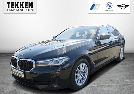 BMW 520 d Mild-Hybrid Park-Assistent StandHZG Navi Digital