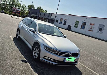 VW Passat Volkswagen 1.6 TDI (BlueMotion Technology) DSG Comfortline
