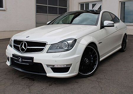 Mercedes-Benz C 63 AMG C63 AMG Coupe PANO H&K KEYGO RKAM MEMORY DEUTSCH