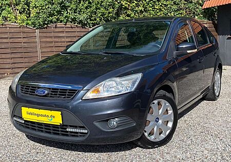 Ford Focus 1.6 Style Automatik Tempomat Klimaautom.