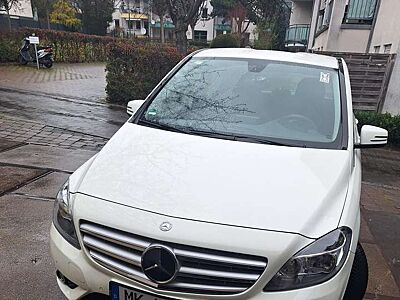 Mercedes-Benz B 200 B 200 (BlueEFFICIENCY) 7G-DCT