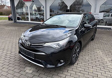 Toyota Avensis Team D