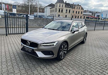 Volvo V60 B3 Core Mild Hybrid Benzin