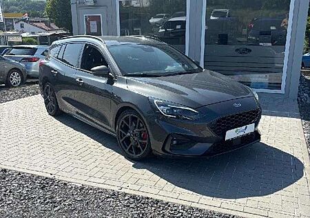 Ford Focus Turnier ST