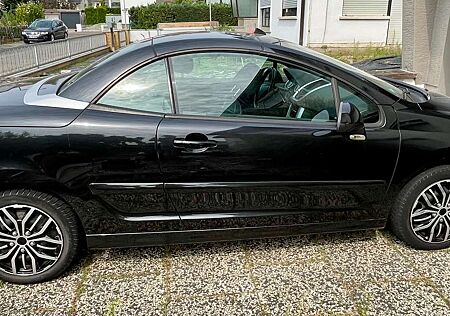 Peugeot 207 CC 120 VTi Sport