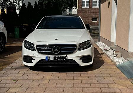 Mercedes-Benz E 350 9G-TRONIC AMG Line