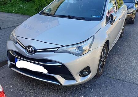 Toyota Avensis Touring Sports 1.8 Team Deutschland
