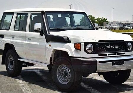 Toyota Land Cruiser 76 2,8 l Diesel manual