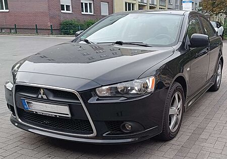 Mitsubishi Lancer 1.8 CVT Intense