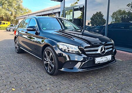 Mercedes-Benz C 300 T de AVANTGARDE - MASSAGE - ASSISTS - WIDE