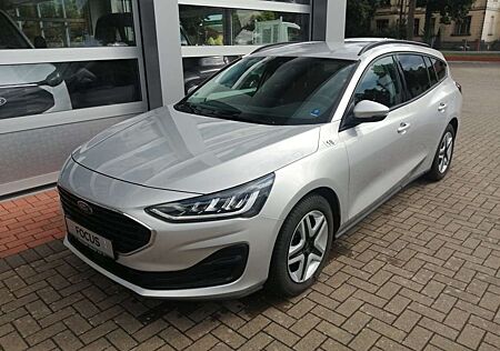 Ford Focus C&C+TW+ACC+LED+Winter+RFK+PPS+Euro6