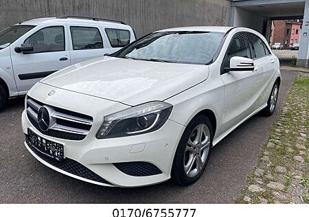 Mercedes-Benz A 180 BlueEfficiency Urban *Xenon/SitzHz/8-fach*