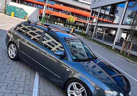 Audi A4 Avant 2.0 T FSI 200PS BOSE LED