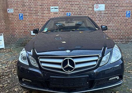 Mercedes-Benz E 250 CGI Coupe BlueEFFICIENCY Automatik Avantgarde