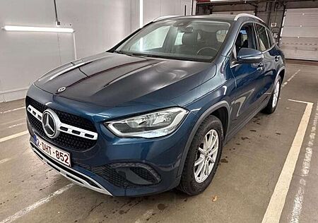 Mercedes-Benz GLA 180 d DCT*SHZ*VirtCock*Matrix*Netto-15000€