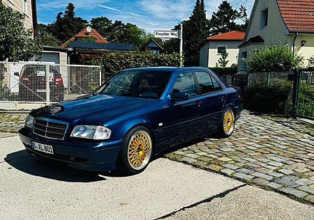 Mercedes-Benz C 180 Classic-Selection