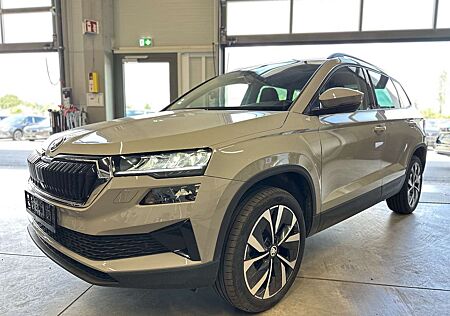 Skoda Karoq 2,0TDI DSG Selection Plus 18´´ Kamera PDC