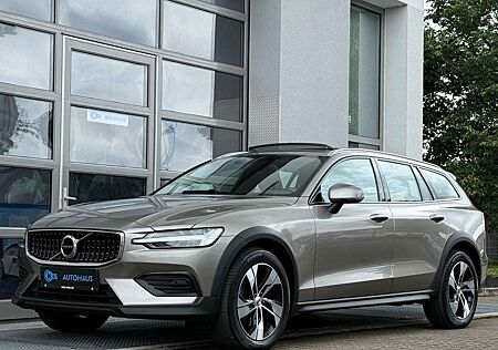 Volvo V60 CC V60 Cross Country V60 CROSS COUNTRY PRO B4 AWD*PANO*B&W*BELÜFTUNG*