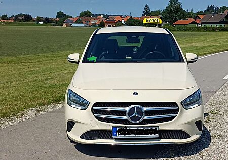 Mercedes-Benz 180 gebraucht kaufen Mercedes-Benz 180 Taxi 180d