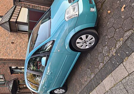 Opel Meriva 1.8 16V Easytronic Edition