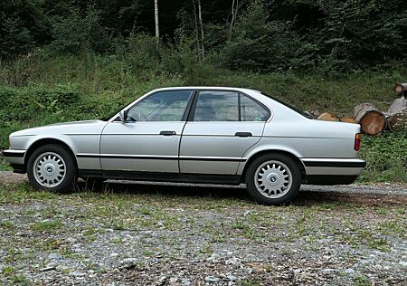 BMW 525iX 525