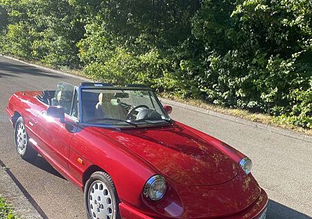 Alfa Romeo Spider 2.0