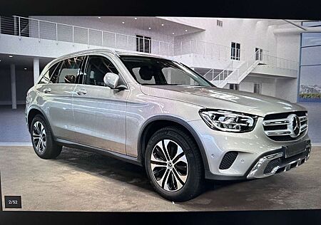 Mercedes-Benz GLC 300 d 4Matic 9G-TRONIC/VIRTUAL/KAMERA/LED/ACC