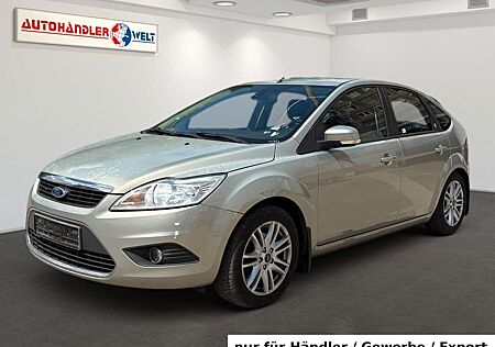 Ford Focus Lim. 1.6i Ghia 5-trg. AAC SHZ AHK