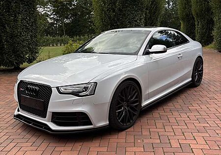 Audi RS5 4,2 V8 + Akrapovic Suzukagrau