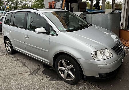 VW Touran Volkswagen 2.0 TDI