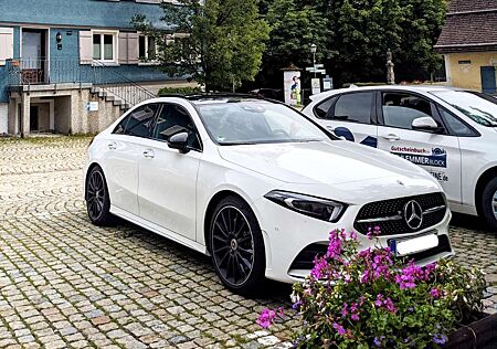 Mercedes-Benz A 250 7G-DCT AMG Line