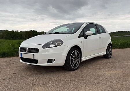 Fiat Grande Punto 3-Türer 1.4 16V Sport