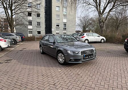 Audi A4 Avant 2.0 TDI DPF clean diesel multitronic Ambiente