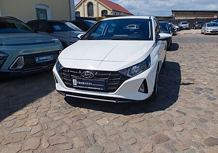 Hyundai i20 1.2 62kW Select, 1.Hd,Garantie, TÜV neu