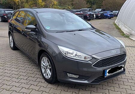 Ford Focus 1,6 TÜV 05/27, Kombilimousine, wenig Kilometer