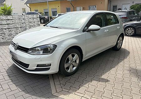 VW Golf Volkswagen VII 5-Türer 1.2 TSI Comfortline