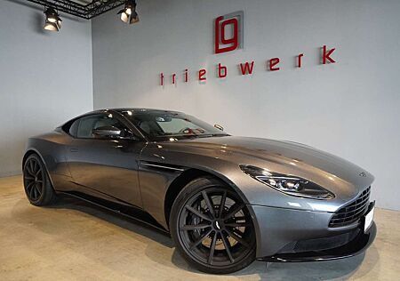 Aston Martin DB11 V8 Coupe-Soundpot-BRD-U-frei-Xenon grey