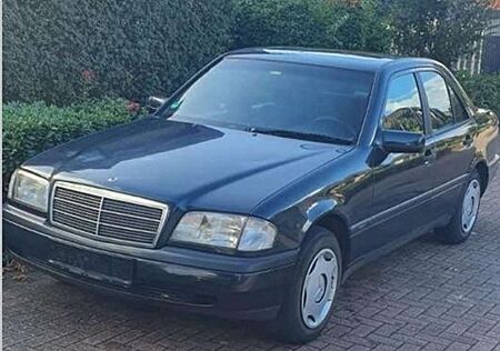 Mercedes-Benz C 180 Classic
