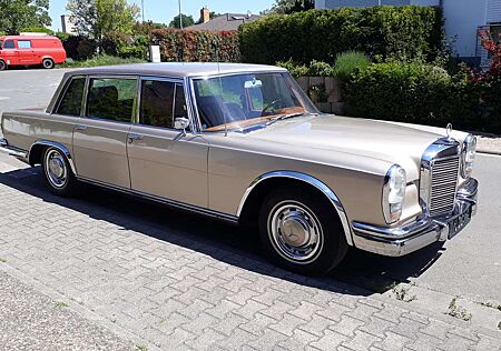 Mercedes-Benz 600 W100, Deutsch,Leder,Klima,Color,Bar, H-Zulassung