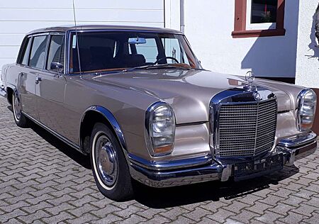 Mercedes-Benz 600 W100, Deutsch,Leder,Klima,Color,Bar, H-Zulassung