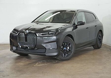 BMW iX 50 xDrive Integral L., 2-Achs Luftf, AC Laden