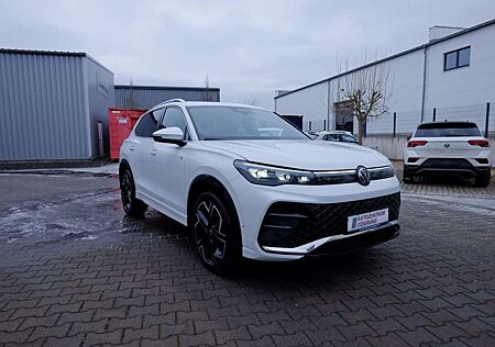 VW Tiguan Volkswagen 2.0 TDI R-Line DSG/Pano/IQ/8,5x20/Keyless