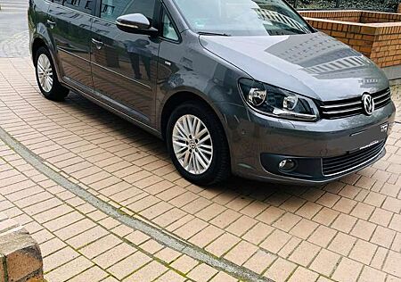 VW Touran Volkswagen 1.6 TDI SCR BlueMotion Technology Trendline