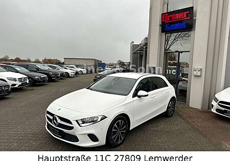 Mercedes-Benz A 180 7G-DCT,1-Hand,R-Kamera,Spurhalte,Navi.3,99