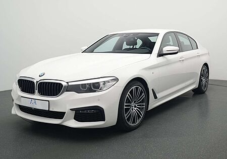 BMW 520 i M Sport SHADOW+NAVI+RFKAMERA+SITZHZG+DAB