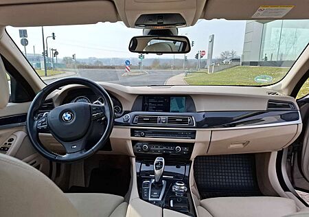 BMW 535d 535 5er Touring Diesel xDrive Touring Sport-Aut.