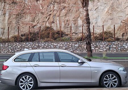 BMW 535d 535 5er Touring Diesel xDrive Touring Sport-Aut.