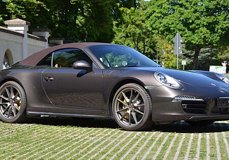 Porsche 991 C4 Cabrio, PCCB, SAGA, BOSE, APPROVED-TOP