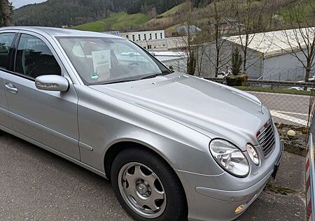 Mercedes-Benz E 280